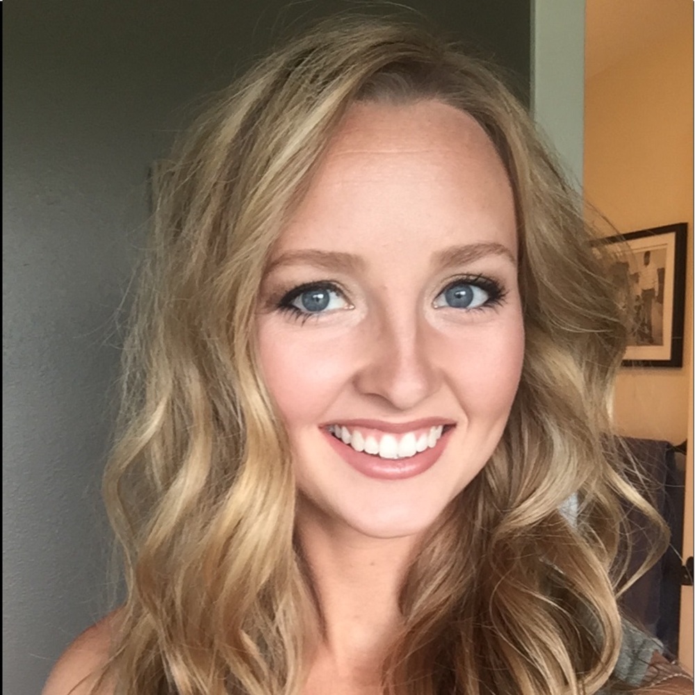 Meet your Posher, Amelia